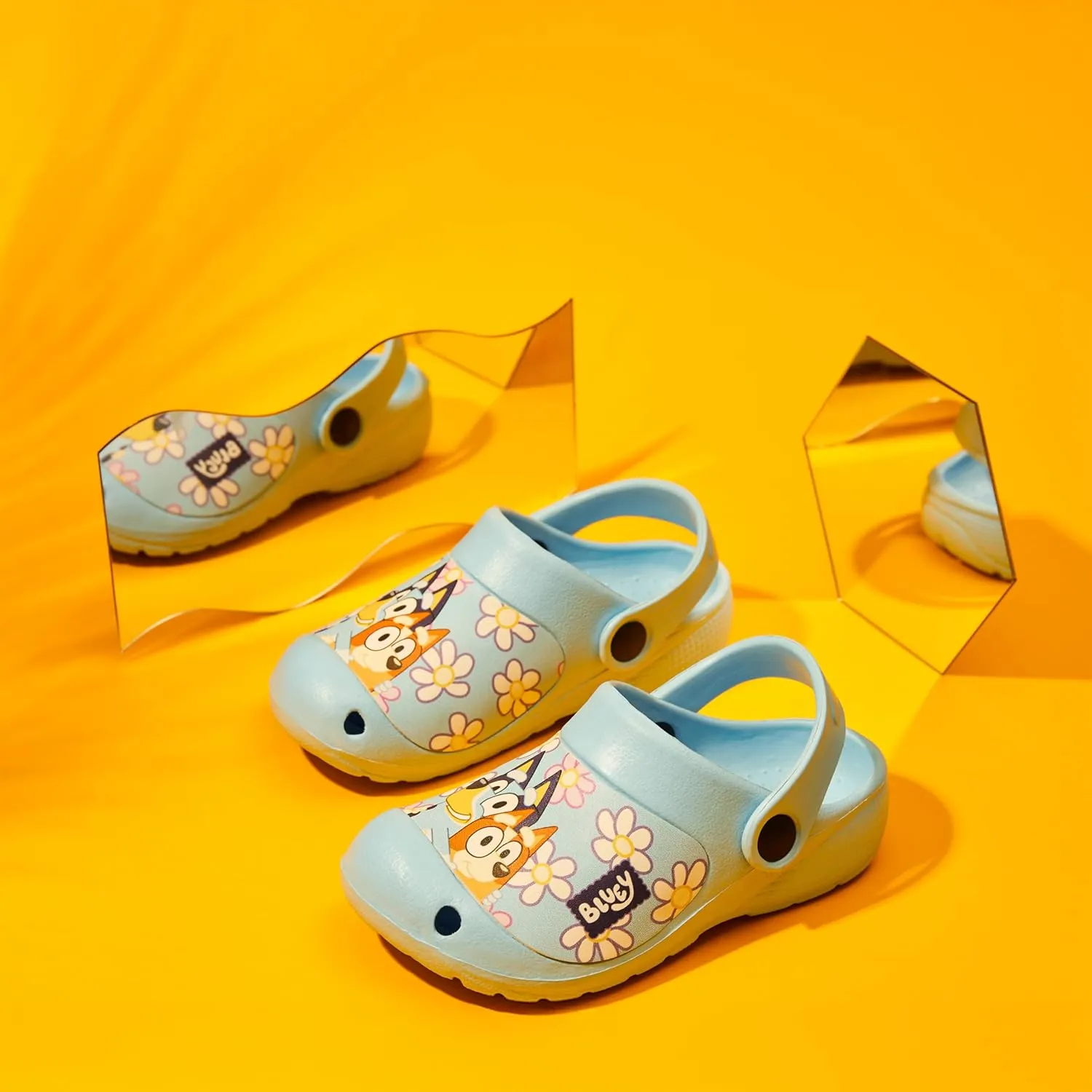 Bluey Clogs for Kids Cute Toddler Garden Shoes Slip On with Ankle Strap Indoor Outdoor Sandals House Slippers Beach Holiday Elementary School